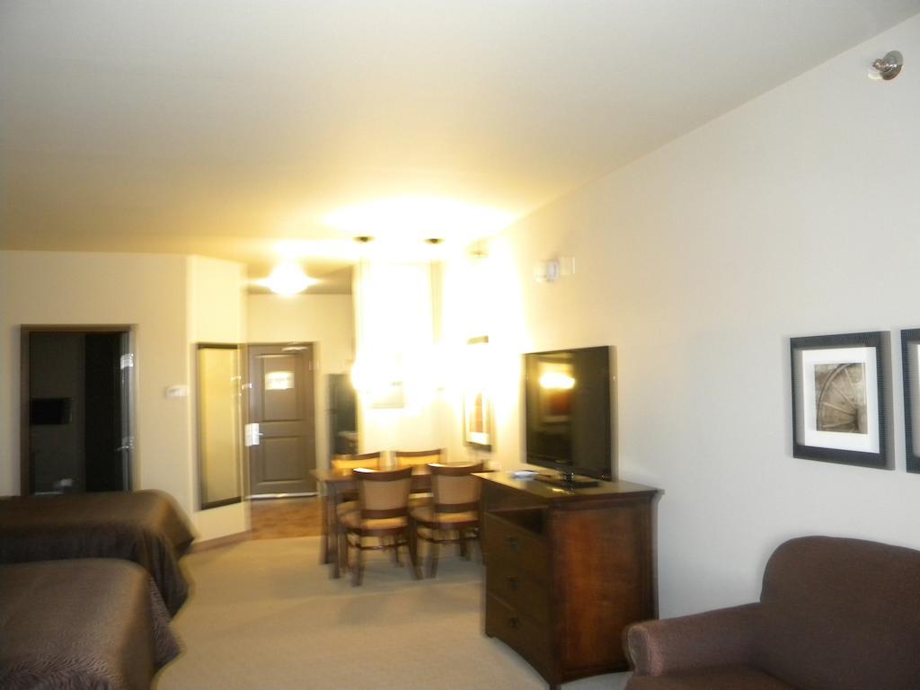 Teddy'S Residential Suites Watford City المظهر الخارجي الصورة