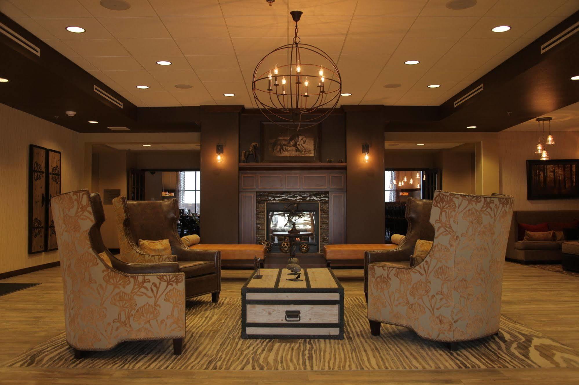 Teddy'S Residential Suites Watford City المظهر الخارجي الصورة