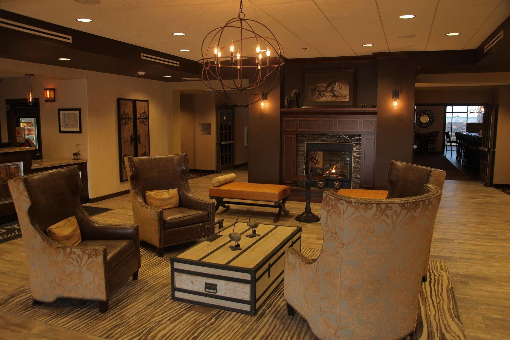 Teddy'S Residential Suites Watford City المظهر الخارجي الصورة