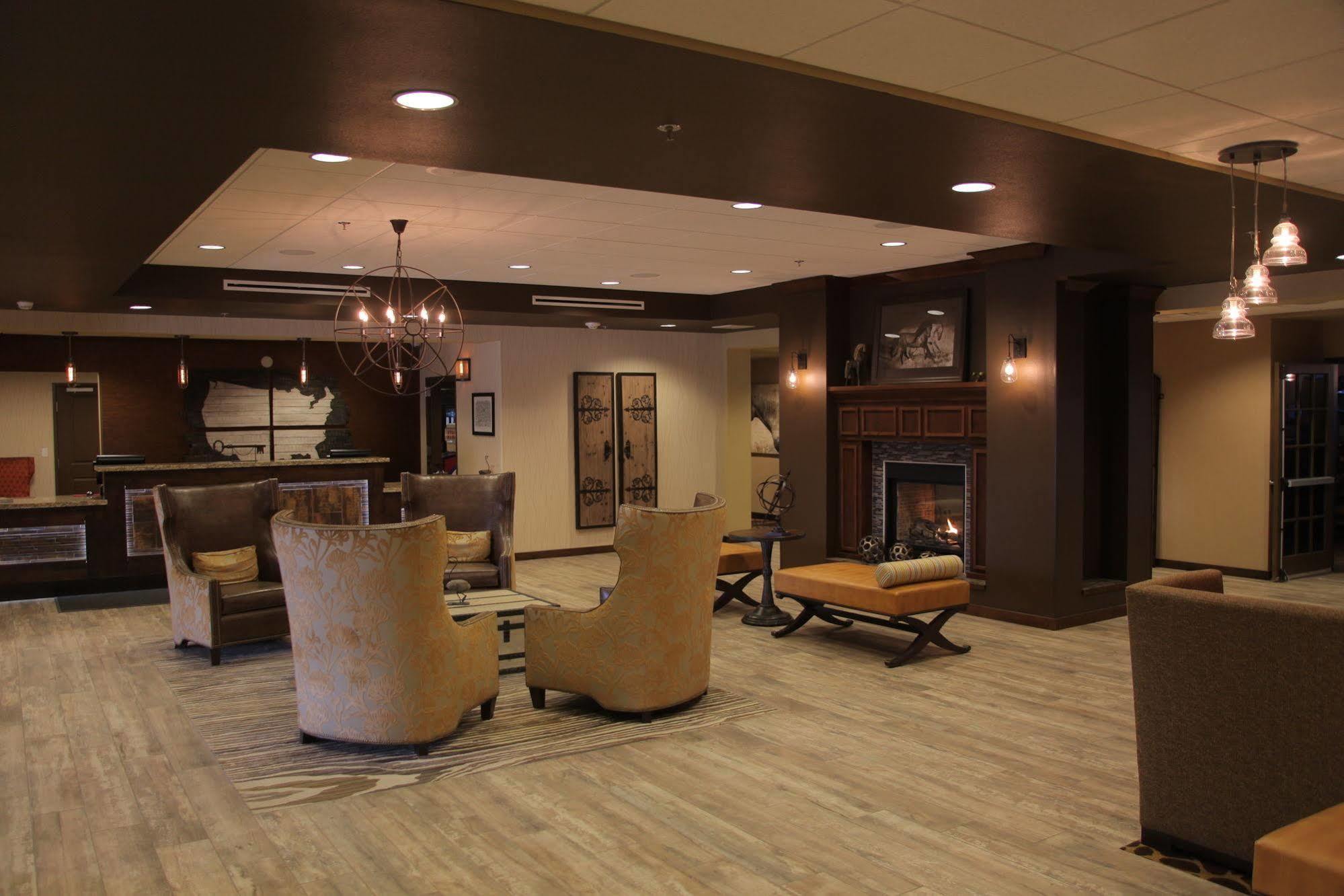 Teddy'S Residential Suites Watford City المظهر الخارجي الصورة