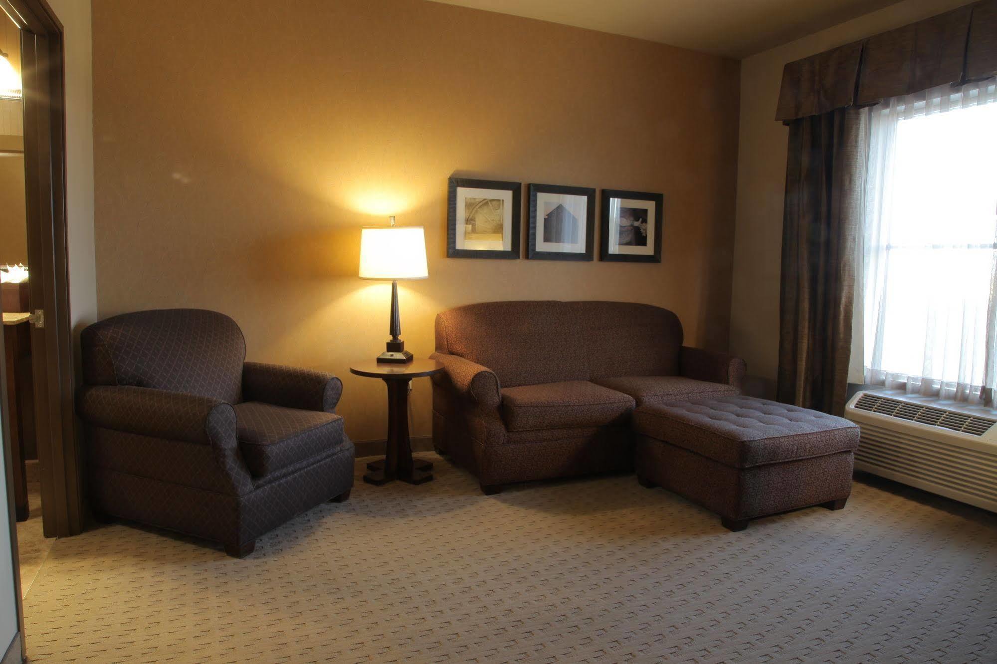 Teddy'S Residential Suites Watford City المظهر الخارجي الصورة