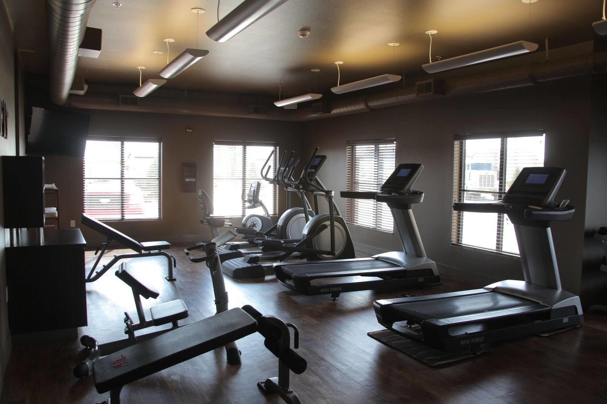 Teddy'S Residential Suites Watford City المظهر الخارجي الصورة